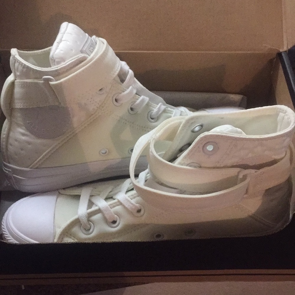 Converse white/white high tops - Picture 5 of 5